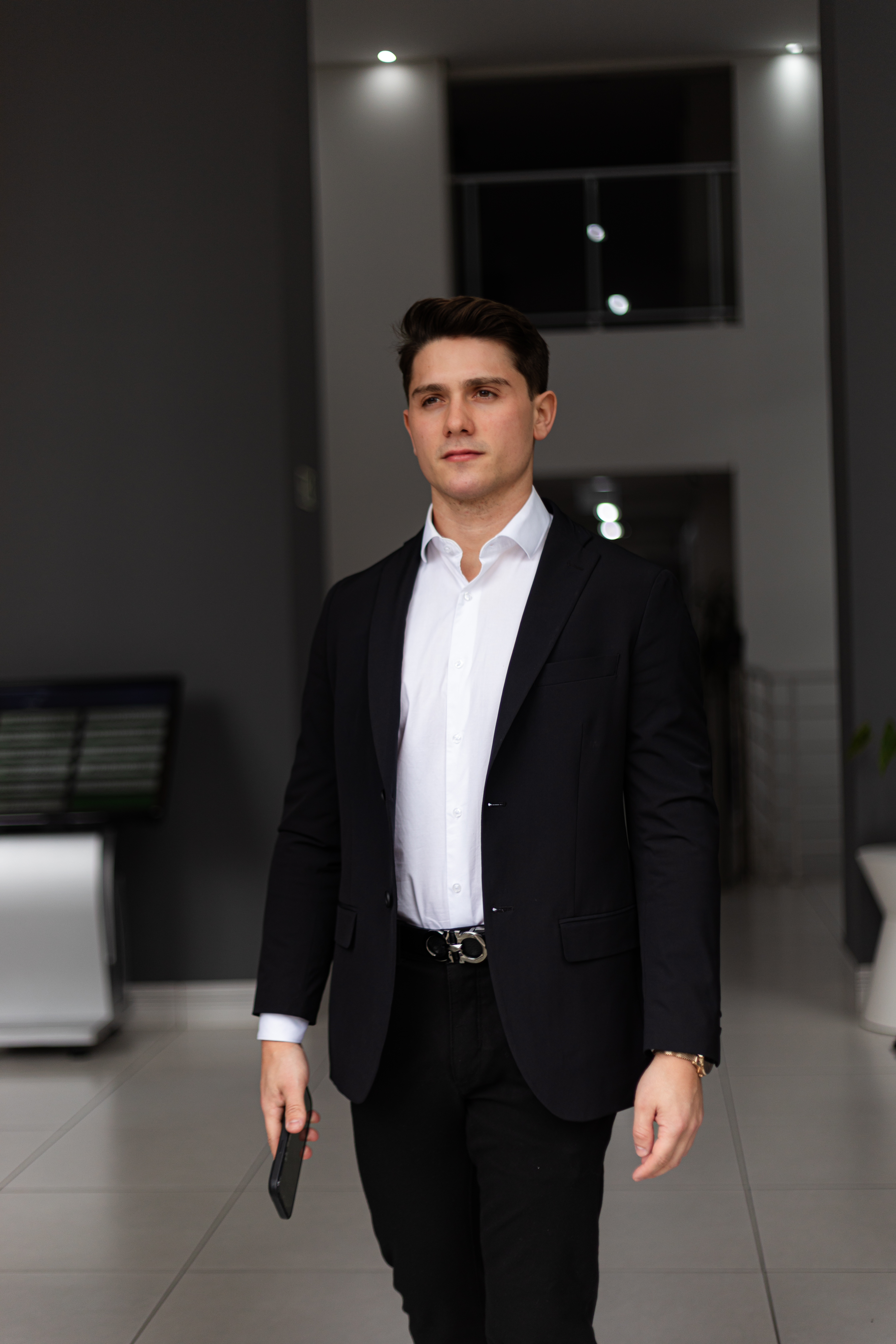 Dr. Henrique Leal - Especialista em Harmonização Facial