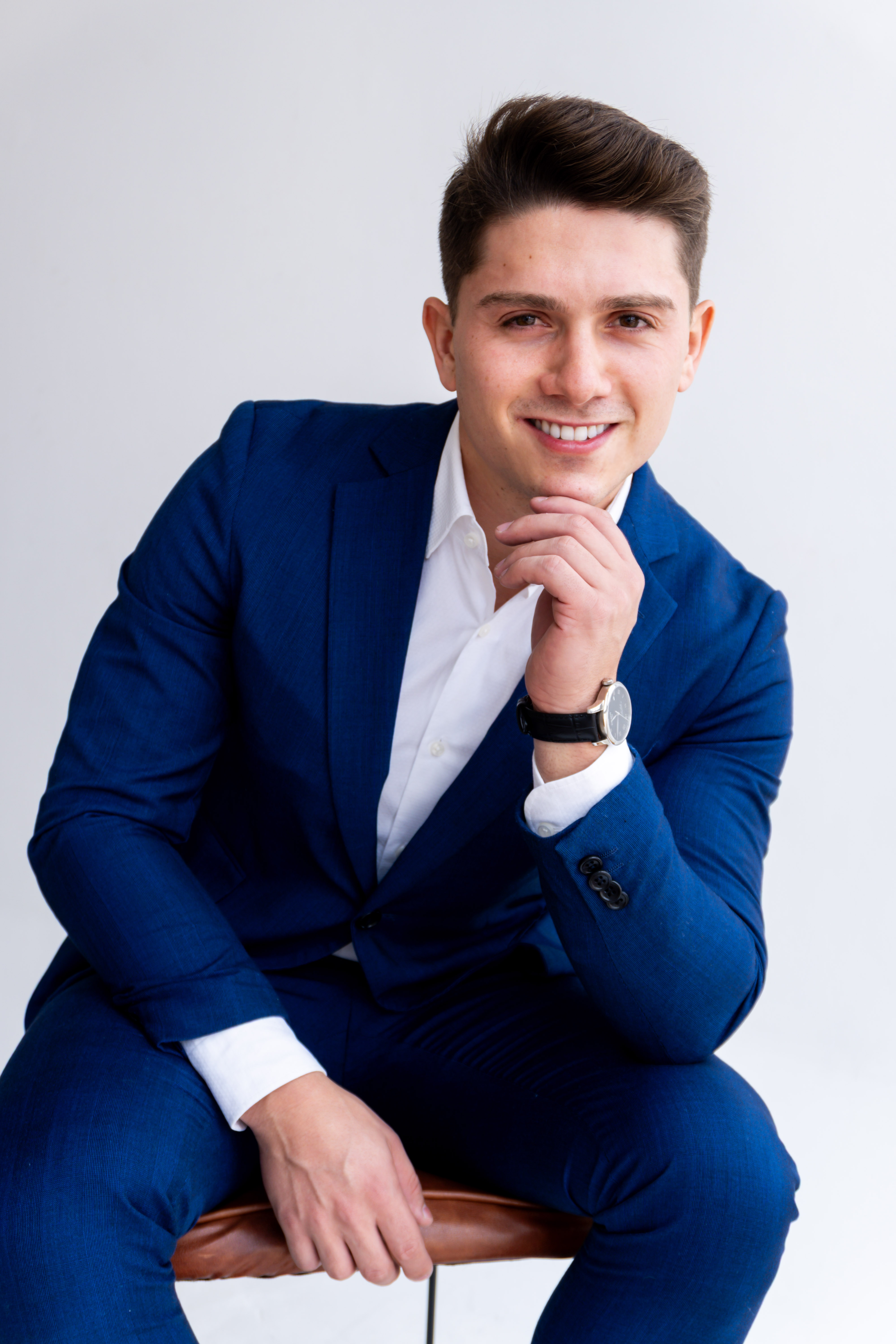 Dr. Henrique Leal - Biomédico e Dentista